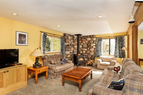 Living Room with Fireplace