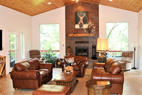 Large main gathering area lots of comfy seating