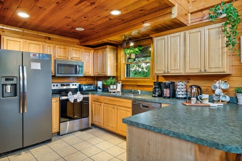 Fully Stocked Kitchen
