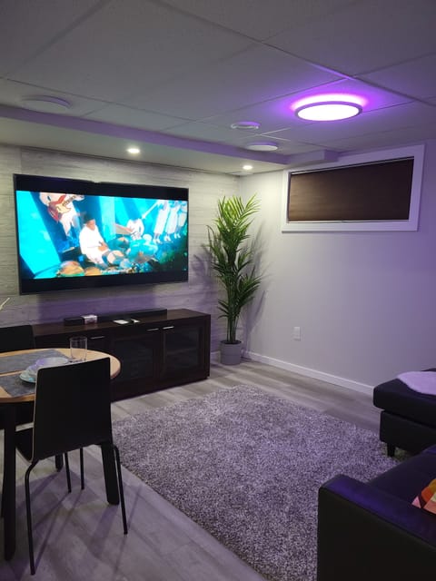 Living room | Smart TV, stereo, printers