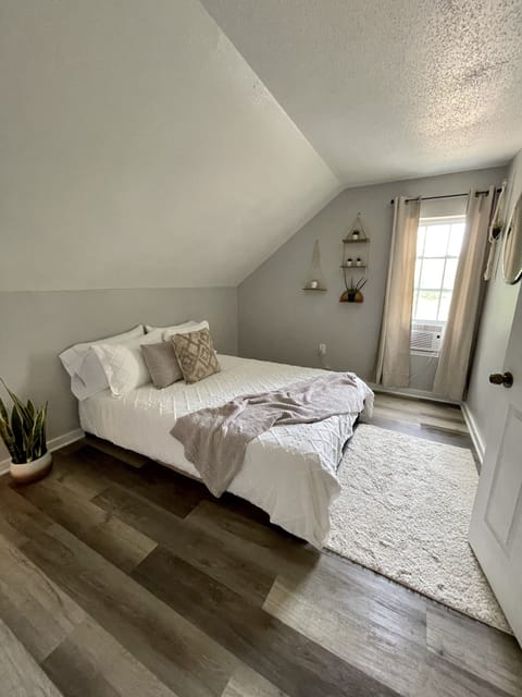 Dreamy & spacious loft style master suite
