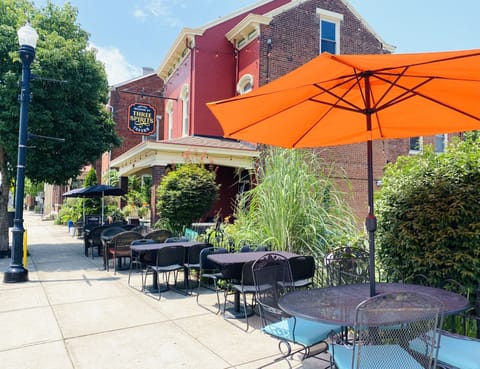 The apartment is on the 2nd level, over Three Spirits Tavern. Fun!