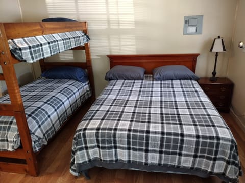 1 bedroom, WiFi, bed sheets, wheelchair access