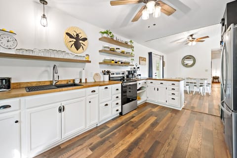 Farmhouse kitchen is fully stocked for all your cooking needs!