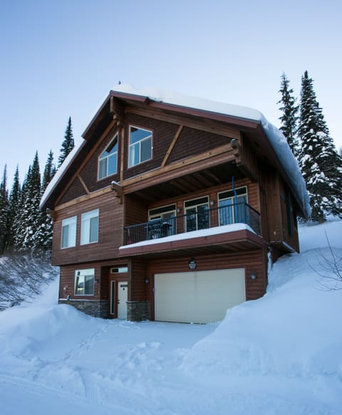 Perfect for large family ski holidays or multi-family gatherings!