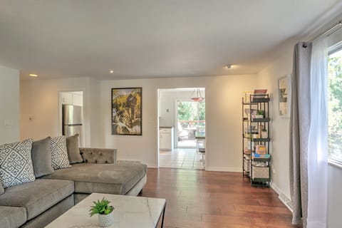 Entrance into kitchen from living room