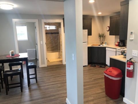 Dining & Kitchen area