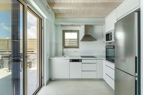 Exciting kitchen details.