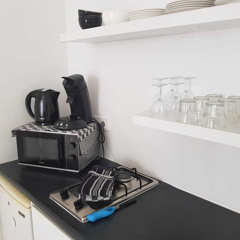 Fridge, microwave, coffee/tea maker, electric kettle