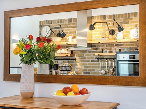 Interior | Cowshed 1 - Cowshed Cottages at Travellers Rest Yard, Llanboidy