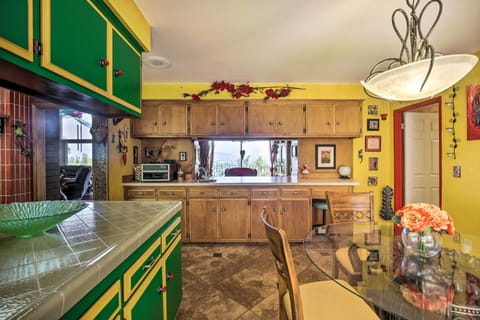 Kitchen | Toaster | Microwave