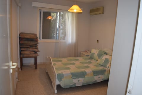 2 bedrooms, cribs/infant beds, free WiFi, bed sheets