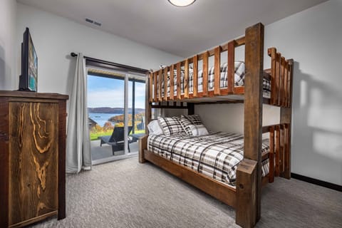 Lower level full over queen bunk room