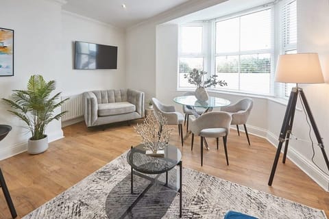 Smuggler's Rest, Saltburn-by-the-Sea - Host & Stay