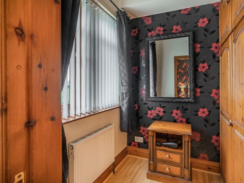 Double bedroom | Highfield Cottage, Poulton-le-Fylde