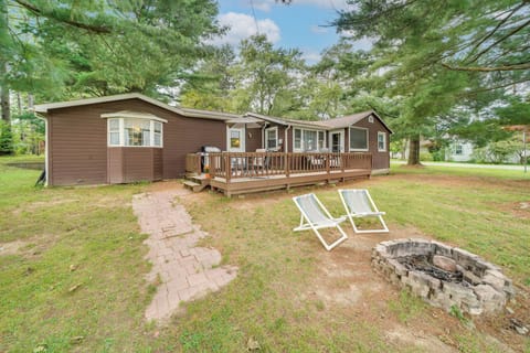 Edinboro Vacation Rental | 4BR | 2.5BA | 1 Step Required | 1,350 Sq Ft
