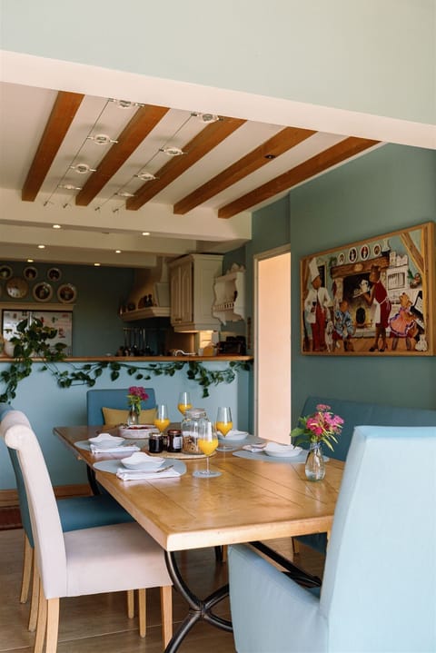 And a direct access to the kitchen