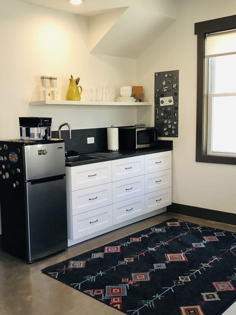 The perfect spot to prepare a simple breakfast. 