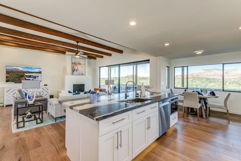 Center Island with a Gorgeous and Unique Stone Countertop