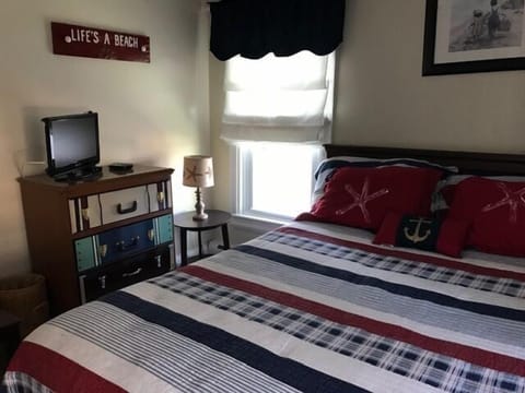5 bedrooms, iron/ironing board