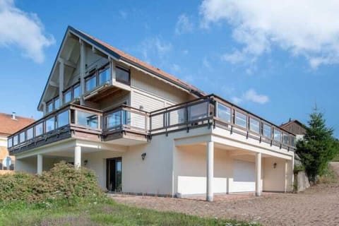 432bfb67-d1d0-495e-a44d-feb283544ba4