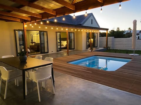 Outdoor sitting area with swimming pool