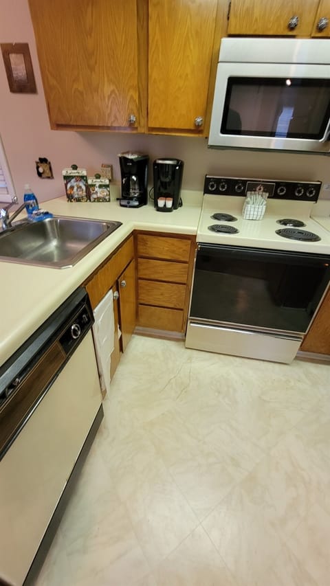 Small but well furnished kitchen