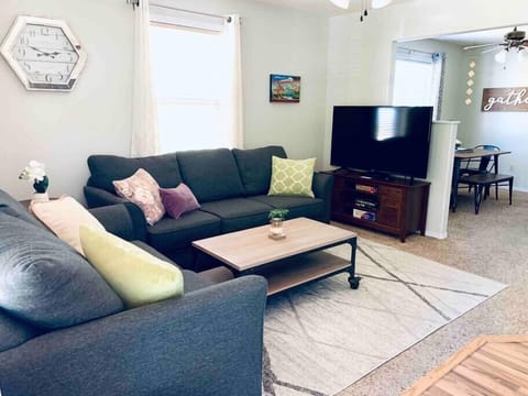 Relax in our comfortable living room, equipped with brand new 55" 4K TV with Netflix and Amazon Prime Video. Board games are also available for some fun!