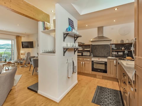 Kitchen | Fishermans Cottage, Kessock