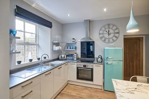 82G Galgate, Barnard Castle - Host & Stay