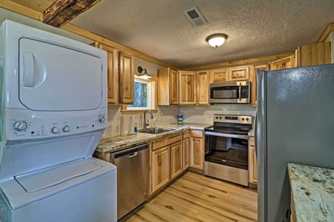 In-Unit Washer & Dryer | Laundry Detergent