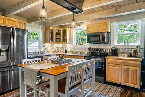 Ample dining and counter space.
