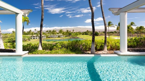 Welcome to Champion View Retreat - stunning views for up to 14 people