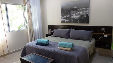 2 bedrooms, in-room safe, iron/ironing board, free WiFi