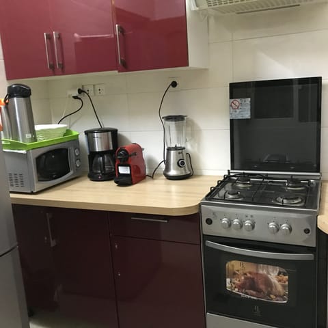 Fridge, microwave, oven, coffee/tea maker