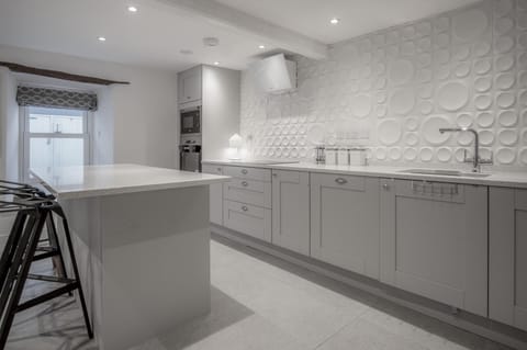 Caleb's Cottage - 4 Bedroom Cottage - Solva (6566)