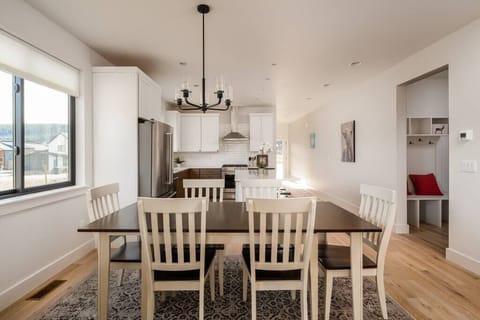 8853bd99 42d3 41ed 9157 d7f39465e9d6