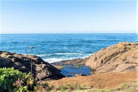 Nautical Breeze, Small Cove