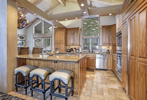 Counter Seating at Kitchen Island