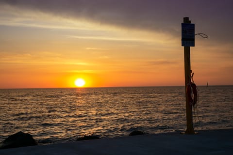 Beach nearby, beach towels