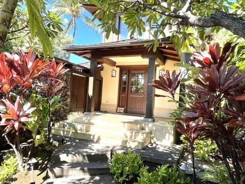 Entrance to villa. Private end unit.