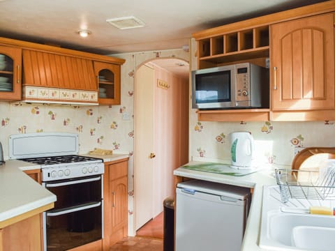 Kitchen | Methlem, Aberdaron