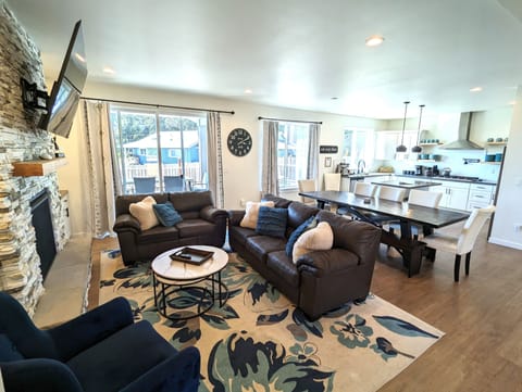 Large windows with lots sunshine