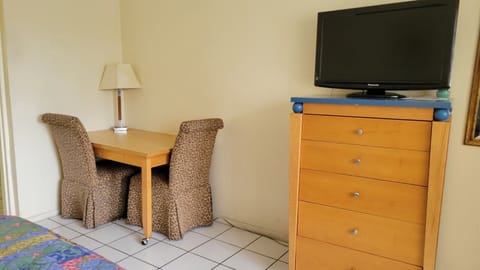 Desk, iron/ironing board, free WiFi, bed sheets