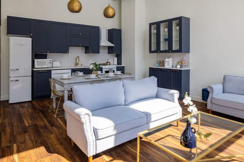 Spacious seating and eating area