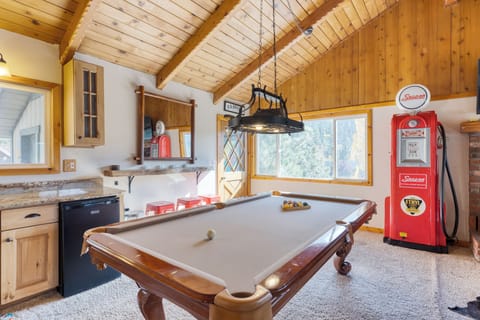 Challenge your friends and family to a lovely game of pool!