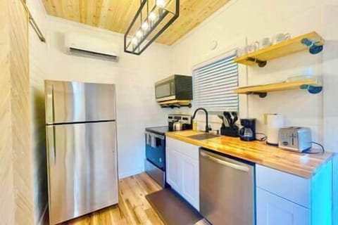 F602670a 048c 44c4 988b 9cf12784a94b