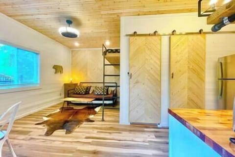 3e0a6e1b 33aa 469c 8f5d 7dfe05c632fc