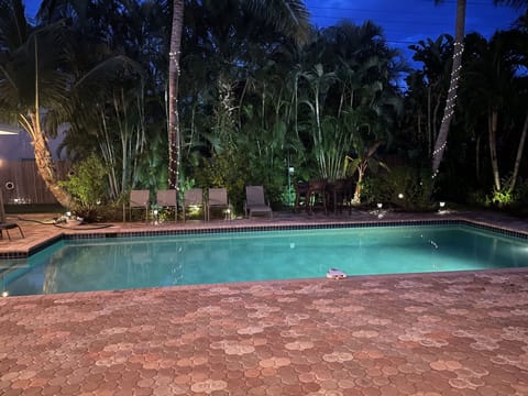 Outdoor pool, a heated pool