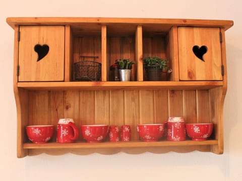 Shelf, Flowerpot, Cabinetry, Rectangle, Wood, Shelving, Wood Stain, Cupboard, Hardwood, Window